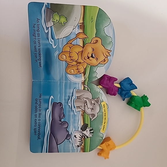 Fisher Price Little People Safari Splash Book - Picture 3 of 6